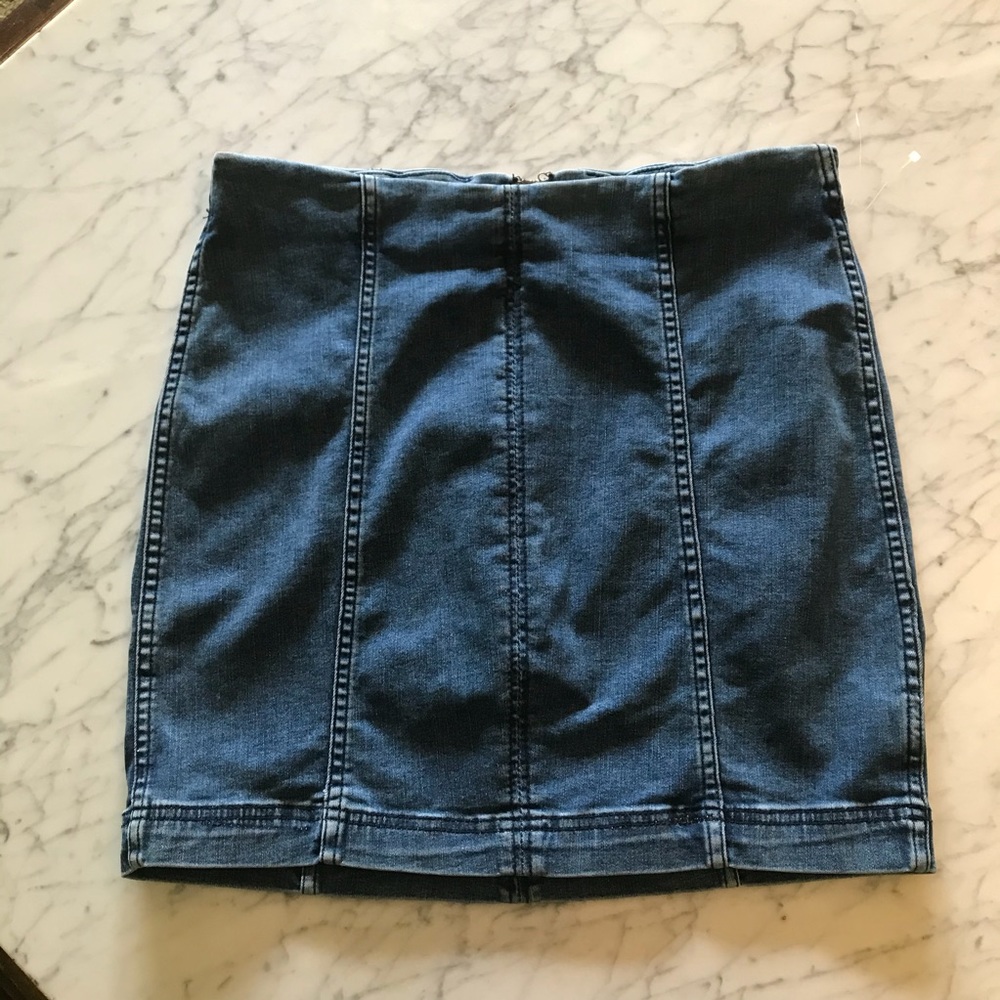 Free people demin mini skirt - Picture 1 of 3